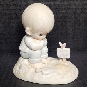 1987 Precious Moments Members Only Figurine In His Time #PM-872